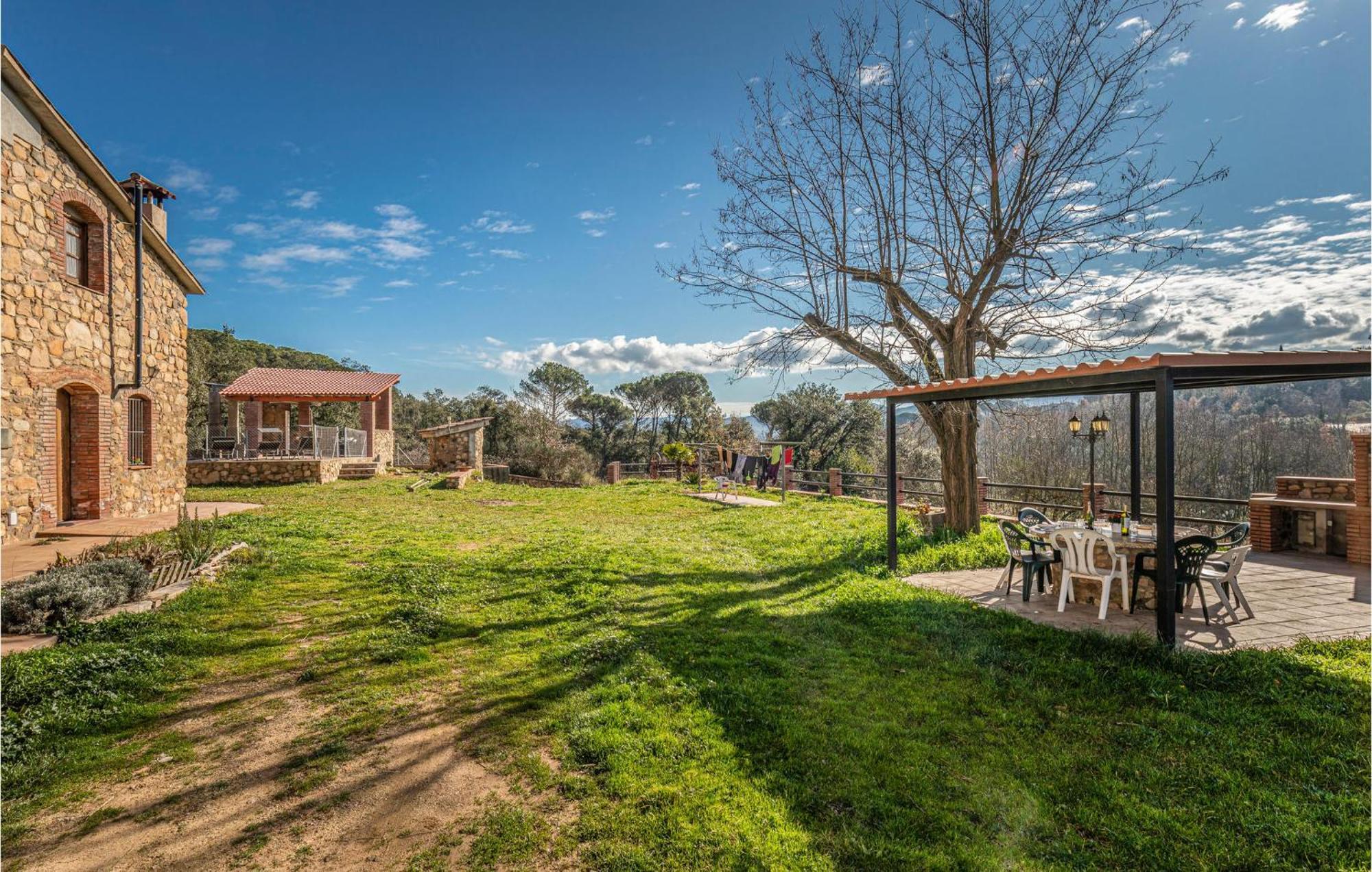 Awesome Home In Riells I Viabrea With Wifi Breda Buitenkant foto